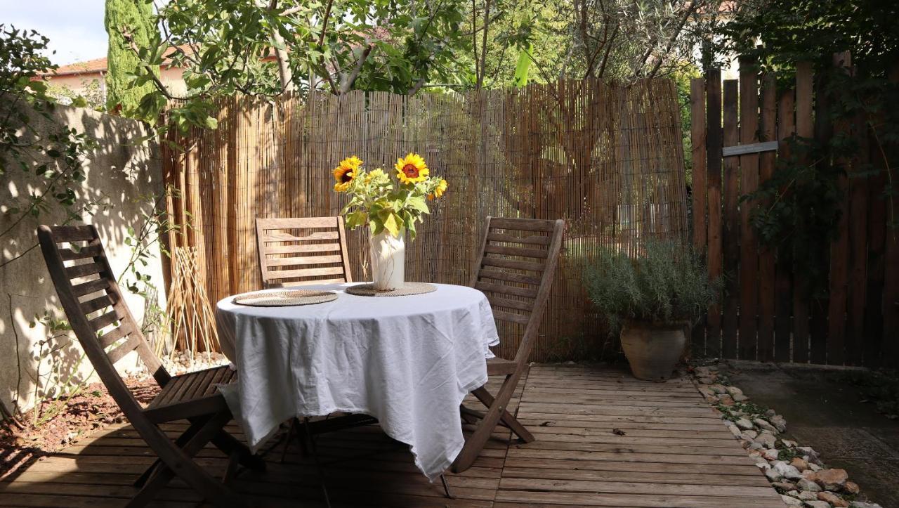 La Summer House Avec Jardin 2* Arles
