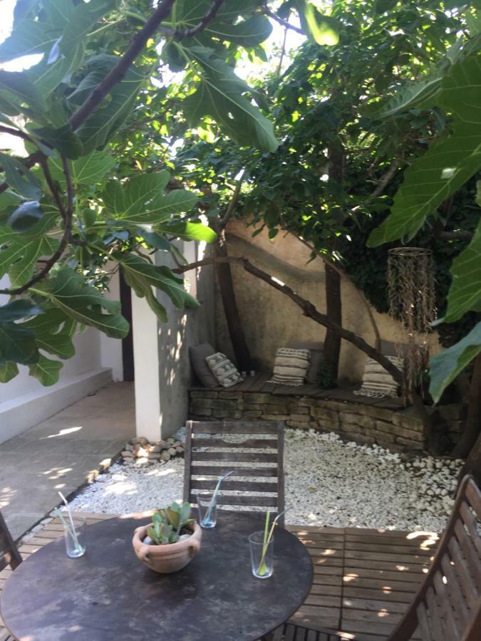 La Summer House Avec Jardin Gasthof Arles