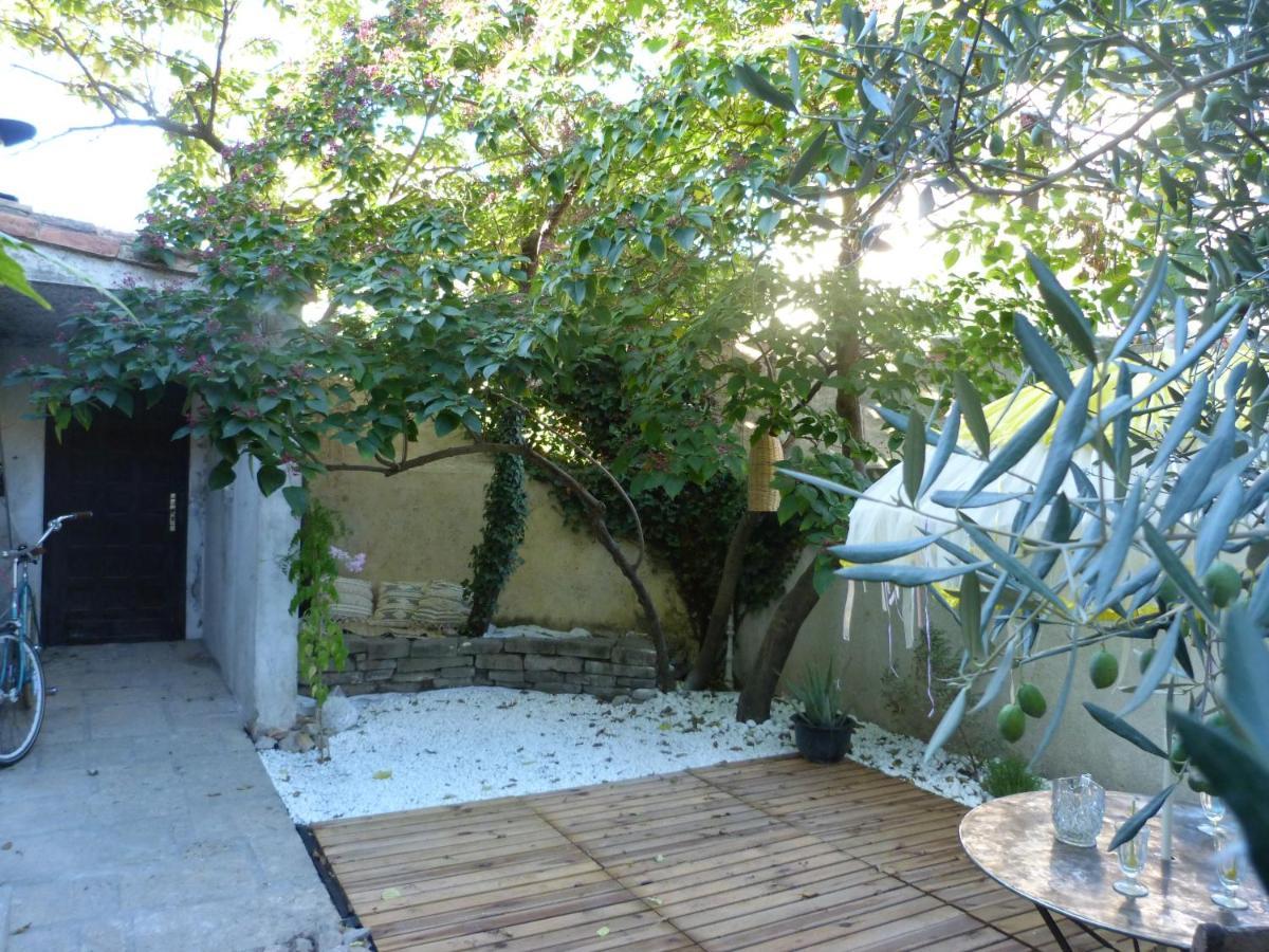 La Summer House Avec Jardin Guest house Arles