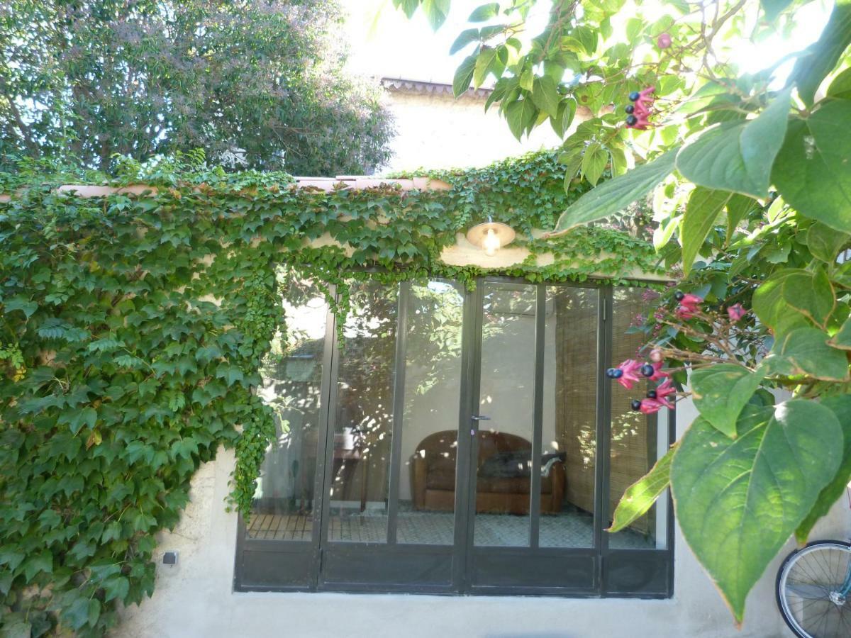 La Summer House Avec Jardin 2* Arlés